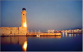 Rethymnon: Der venezianische Leuchtturm - Copyright (c) 2006 Sabine Klingsporn